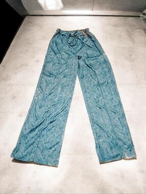 Wide-Leg Acid Wash Pants in Light Blue